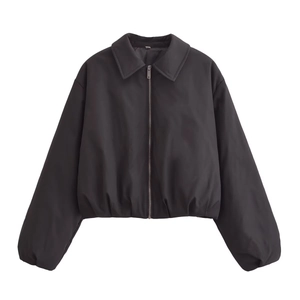 Veste matelassée noire courte pour femme avec fermeture éclair et col chic