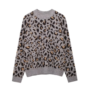 Damen Strickjacke mit Leopardenmuster, Rundhalsausschnitt und Rippbündchen auf Weiß