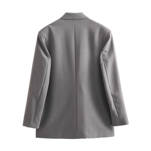 Rückansicht eines grauen Casual Blazers mit Schulterpolstern und geradem Schnitt