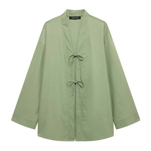 Veste kimono femme en coton et lin vert clair avec fermeture à nœud et coupe ample