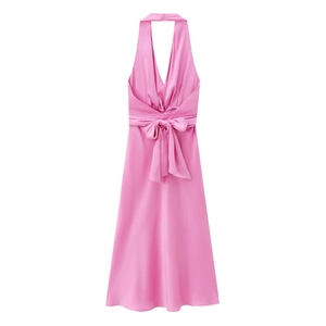 Élégante robe midi en satin rose avec licou, col en V et nœud décoratif à la taille