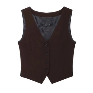 Gilet de costume femme marron foncé avec col en V, boutonnage et fente latérale
