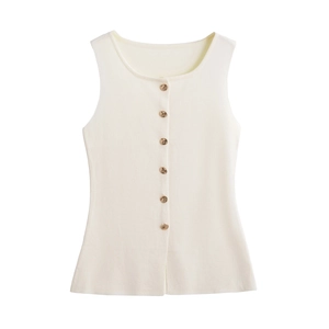 Gilet sans manches en tricot crème minimaliste avec col rond et boutons dorés