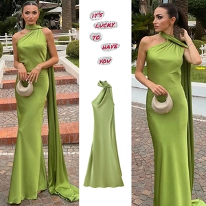 Elegant Women Halter Neck Backless Satin Maxi Dress Sleeveless Pleated Evening Gown With Ribbon For Wedding Party Banquet
