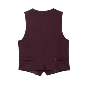 Vue arrière du gilet bordeaux avec sangles de taille réglables à boucles