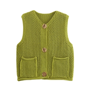Chaleco de punto calado para mujer en verde hierba con cuello en V y botones dorados