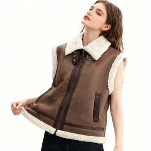 Gilet vintage en suédine marron pour femme avec bordure en laine de mouton et fermeture