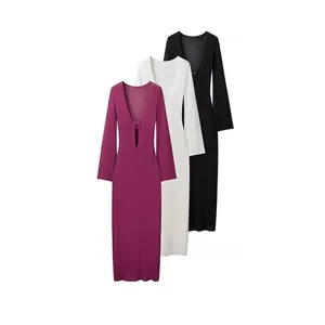 Slim fit V-neck knit maxi dress with flared sleeves and ring buckle in three colors