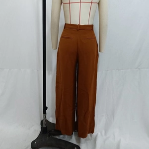 Women's high-waisted wide-leg straight trousers in brown with decorative back pockets