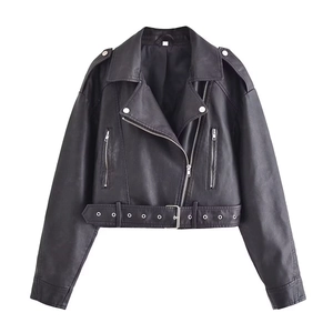 Veste perfecto femme en similicuir noir avec fermeture éclair asymétrique et ceinture
