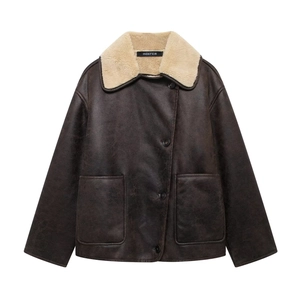Women's 2024 street fashion dark brown shearling jacket with cream faux fur collar