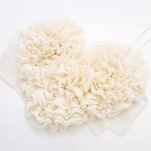 Top à Bretelles Volant Cœur 3D Femme Été Coupe Ajustée Crop Top Bretelles Spaghetti Élégant Doux Haut de Fête Couleur Unie