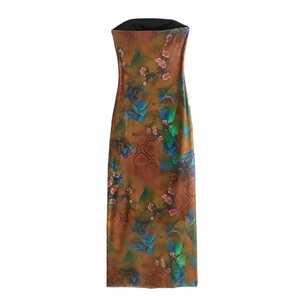 Trägerloses Maxikleid mit floralem Print, chinesischem Muster und Satin-Oberfläche