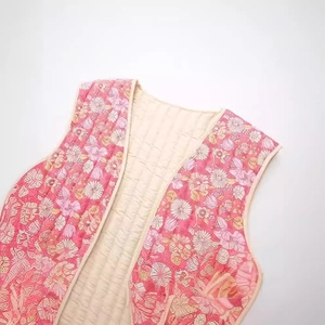 Gilet en coton matelassé pour femme avec motifs floraux réversibles rose d'été