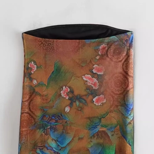 Trägerloses Kleid aus Netzstoff mit Vintage-Berg- und Blumenmuster in Bronze und Grün