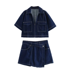 Zweiteiliges Damen-Denim-Set in Dunkelblau mit Crop-Jacke und asymmetrischem Rock