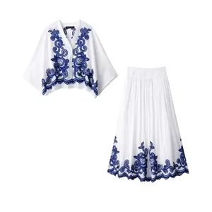 Chemise Brodée Femme Et Jupe Plissée Blanc Bleu Floral Polyester Col En V Manches Longues Boho Vacances Top Et Jupe