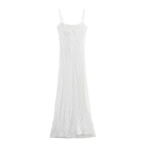 Elegantes weißes Spitzen-Maxikleid mit strukturiertem Stoff und schmaler Passform
