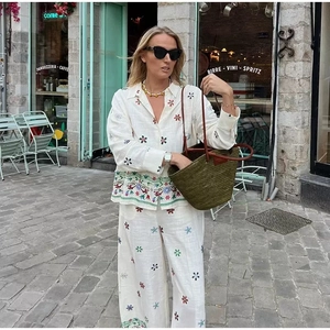 Haut Et Bas Femmes Broderie Florale Bohème Décontracté Chemise Ou Pantalon Blanc Polyester Vêtements Respirants Style Ethnique