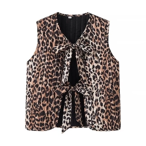 Gilet matelassé à motif léopard avec nœuds papillon élégants et doublure chaude femme