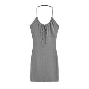 Abito corto bodycon a lupetto grigio melange con dettagli coulisse regolabili