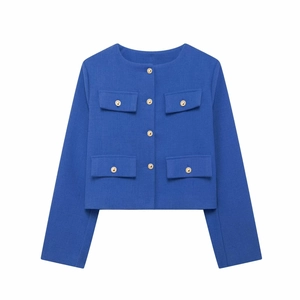 Veste courte en tweed bleu roi pour femme avec quatre poches à rabat et boutons d'or