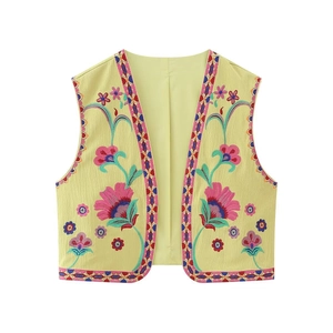 Gilet brodé de style ethnique avec motifs floraux vintage et design ouvert