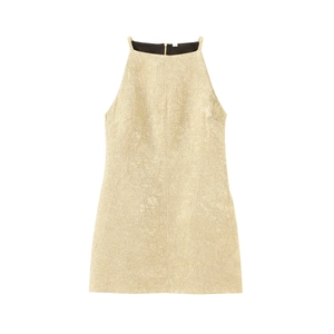 Detailansicht eines champagnergoldenen Neckholder-Minikleids mit feiner Metalltextur