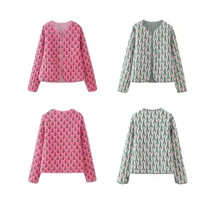 Women Retro Quilted Jacket Floral Print V-Neck Long Sleeve Lightweight Padded Coat Contrast Trim Casual Outerwear Cardigan