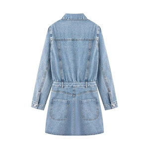 Retro V-neck light blue denim dress with waist tie and patch pockets back view