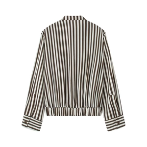 Veste chemise rayée de style bomber marron et blanc avec ourlet élastique vue arrière