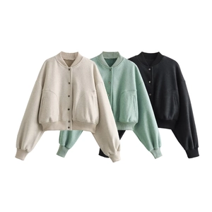 Damen Kurzjacke im Bomber-Stil in Creme, Grün und Schwarz mit Rippstrickbündchen