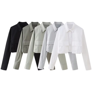Chemise courte utility avec col POLO et deux poches en noir, olive, vert, bleu et blanc