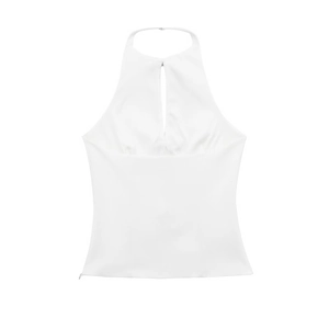 Elegantes weißes Halterneck-Top für Damen mit modischem Schlüsselloch-Ausschnitt und Satin