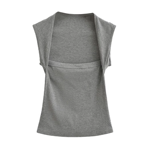 Top da donna in maglia a coste grigio scuro con scollo quadrato e design a strati moderno