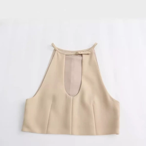 Top corto estivo da donna allacciato al collo senza maniche con cut-out beige