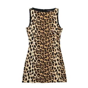 Abito estivo da donna senza maniche con stampa leopardata classica nera e marrone