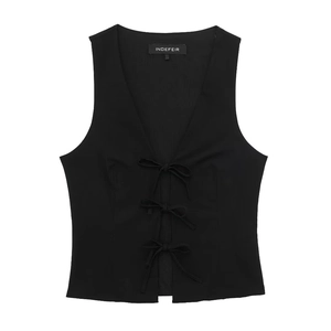 Haut gilet noir sans manches pour femme avec trois nœuds papillon et style vintage élégant