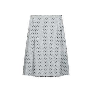 Gonna midi svasata azzurra minimalista con motivo a pois neri per donna