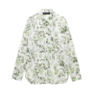 Chemise d'été à manches longues avec imprimé floral et motifs botaniques verts sur blanc