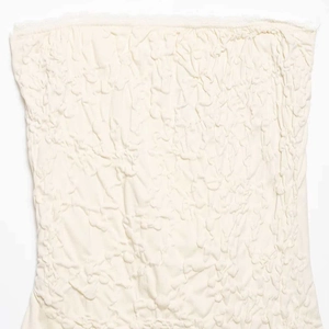 Chic beige bubble textured strapless tube top with lace trim and 3D popcorn fabric