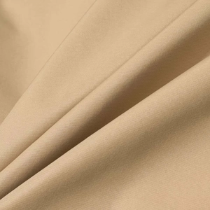 Κοντινό πλάνο από χακί ύφασμα twill με λεπτομερή διαγώνια ύφανση για καπαρντίνα
