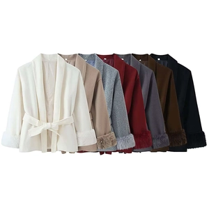 Elegante Cappotto di Lana da Donna Con Polsini in Ecopelliccia Vita Con Lacci Lunghezza Media Tinta Unita Giacca Trench Autunno Inverno