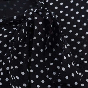 Elegantes Midi-Kleid mit Punkten für Damen mit stilvoller Taille und Chiffon-Stoff