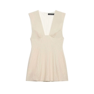 Abito smanicato beige minimalista con scollo a V e trama a costine verticali sottili