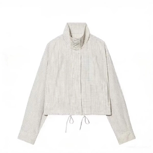 Veste courte à carreaux pour femme avec col montant et cordon de serrage en crème