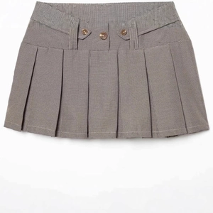 Vintage brown houndstooth pleated mini skirt with button detail in a classic plaid design