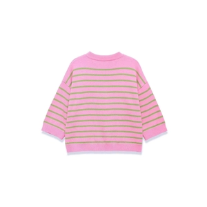 Pull en maille rayé rose avec rayures horizontales vertes et col rond classique
