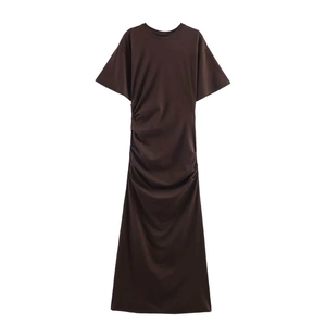 Robe Longue Maxi pour Femme Été Minimaliste Marron Chocolat Plissé Col Rond Manches Courtes Coupe Cintrée Élégant Casual