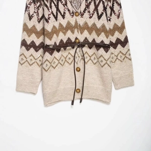 Retro V-neck jacquard knit cardigan with geometric patterns and leather belt